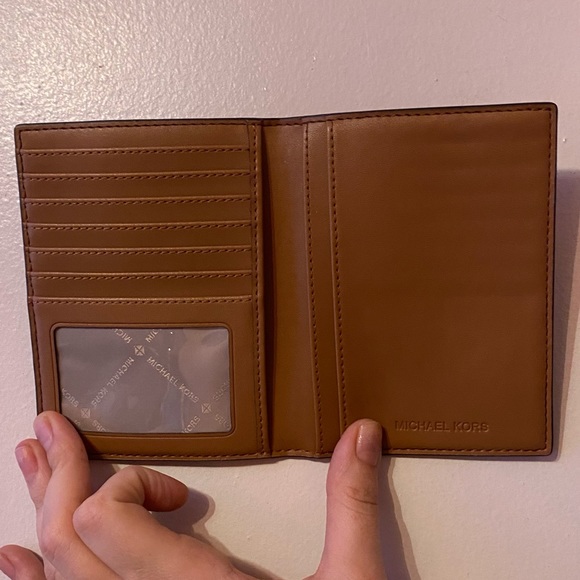 Michael Kors Passport Wallet - Picture 2 of 2